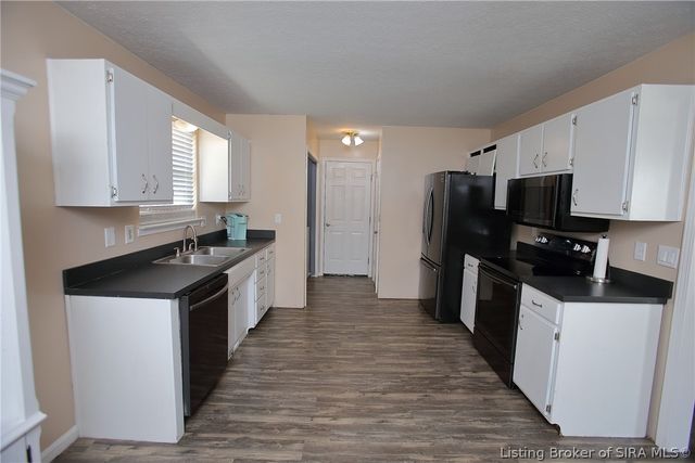 6227 Elanor Court, Floyds Knobs, IN 47119