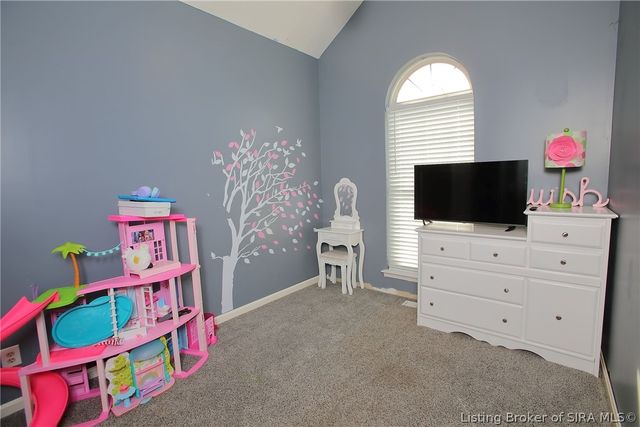 6227 Elanor Court, Floyds Knobs, IN 47119