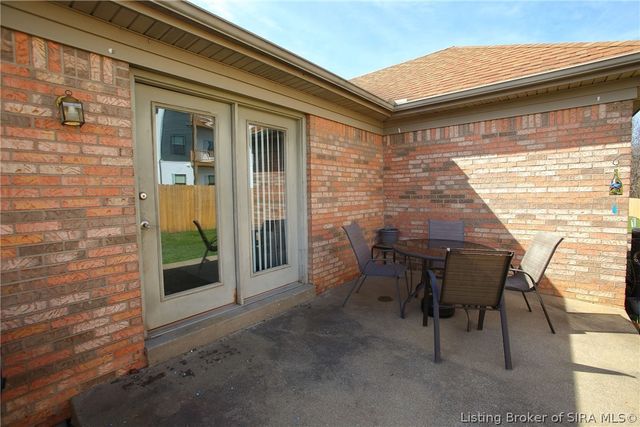 6227 Elanor Court, Floyds Knobs, IN 47119