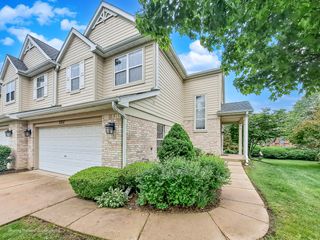 227 Westminster Drive, Bloomingdale, IL 60108