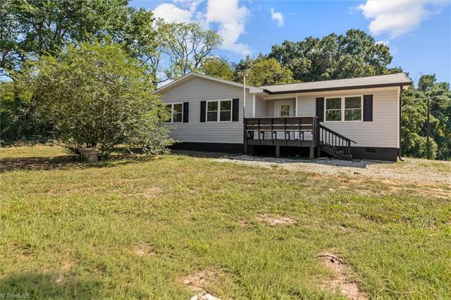 2906 Lees Chapel Road, Browns Summit, NC 27214