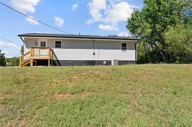 2906 Lees Chapel Road, Browns Summit, NC 27214