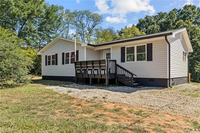 2906 Lees Chapel Road, Browns Summit, NC 27214