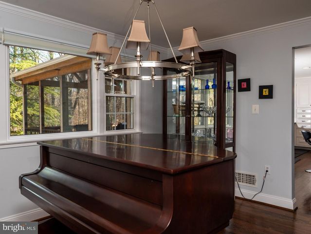 4817 DODSON DR, Annandale, VA 22003