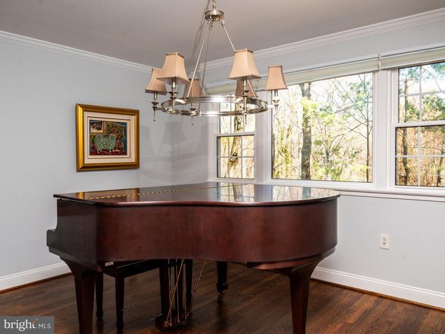 4817 DODSON DR, Annandale, VA 22003