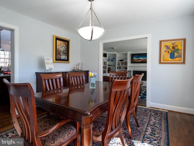 4817 DODSON DR, Annandale, VA 22003