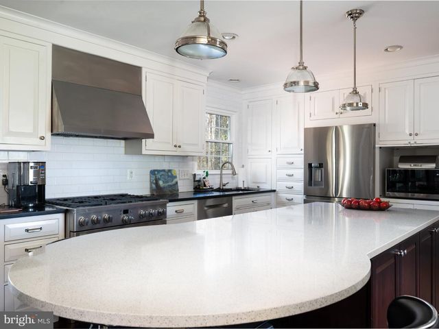 4817 DODSON DR, Annandale, VA 22003