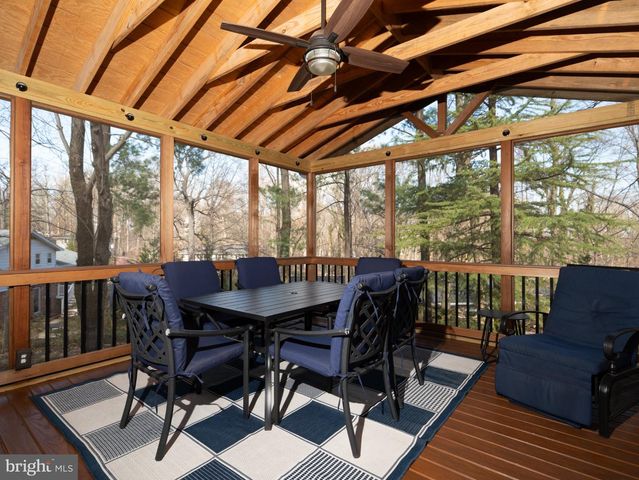 4817 DODSON DR, Annandale, VA 22003