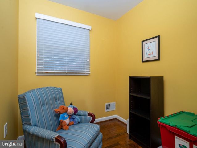 4817 DODSON DR, Annandale, VA 22003