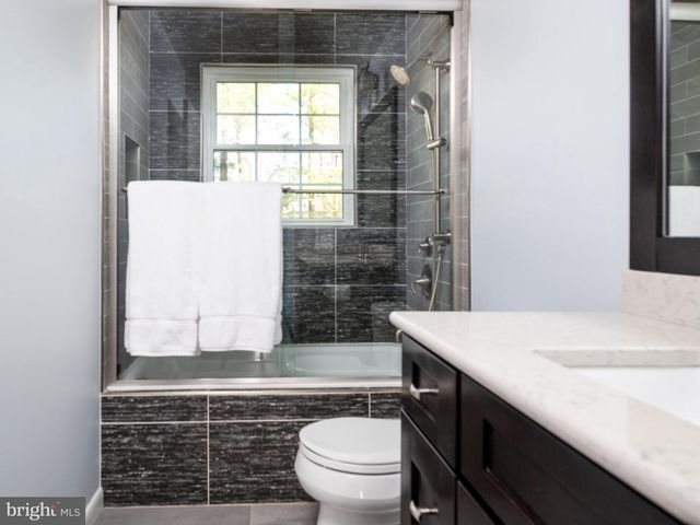 4817 DODSON DR, Annandale, VA 22003