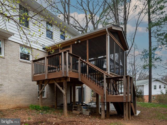 4817 DODSON DR, Annandale, VA 22003