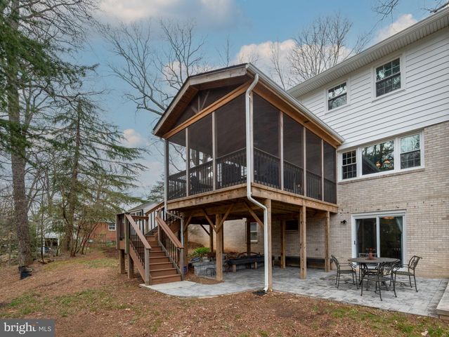 4817 DODSON DR, Annandale, VA 22003