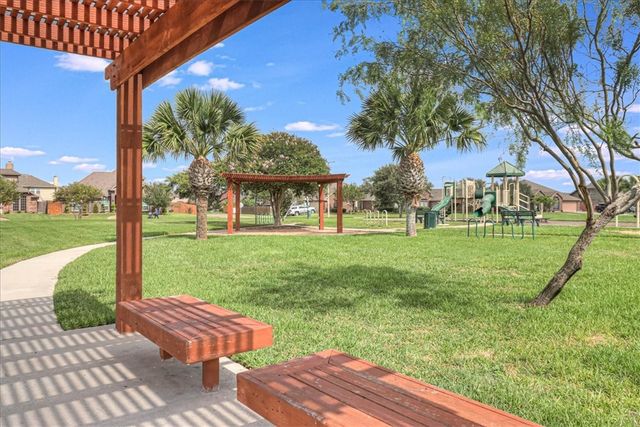 7841 Fort Griffen Dr, Corpus Christi, TX 78414