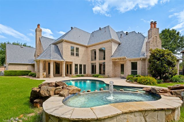 5511 Clermont Court, Colleyville, TX 76034