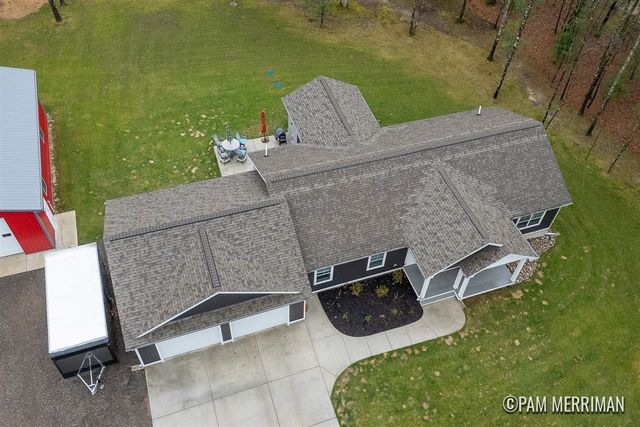 6275 Longbridge Road, Pentwater, MI 49449
