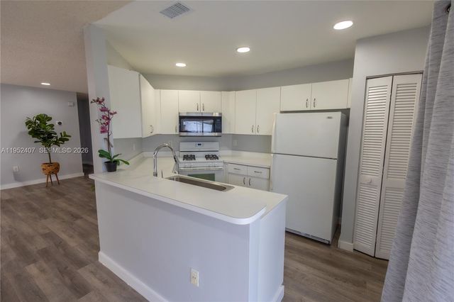 16831 SW 139th Pl, Miami, FL 33177