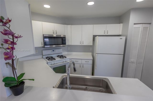 16831 SW 139th Pl, Miami, FL 33177