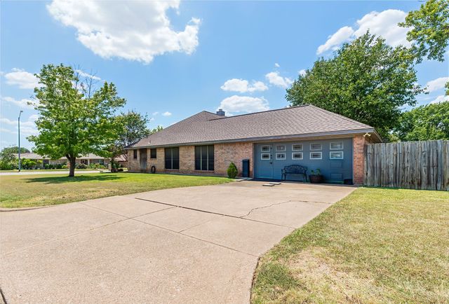 7133 Starnes Road, North Richland Hills, TX 76182