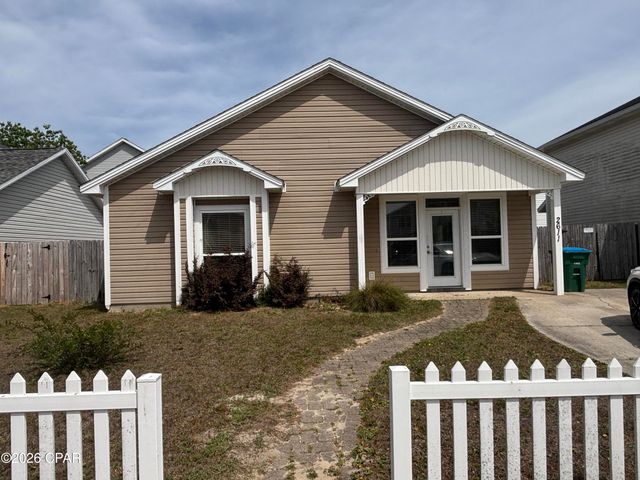 2611 Avondale Court, Panama City, FL 32404