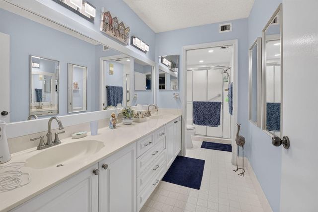 7825 Whispering Palms Drive 101, Boynton Beach, FL 33437