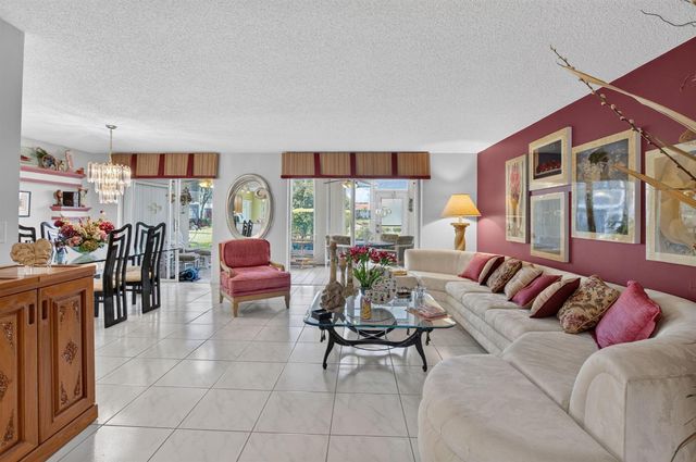 7825 Whispering Palms Drive 101, Boynton Beach, FL 33437