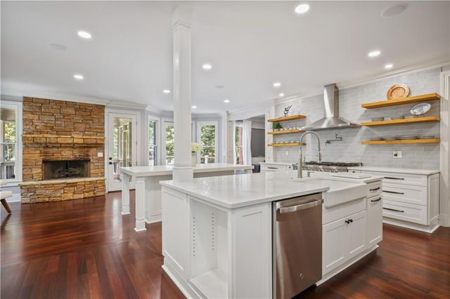 1196 Button Hill Road NW, Kennesaw, GA 30152