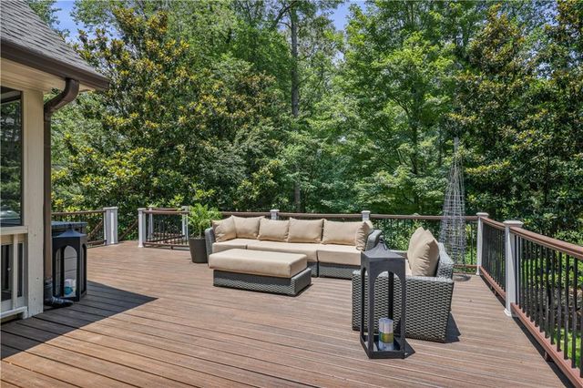 1196 Button Hill Road NW, Kennesaw, GA 30152
