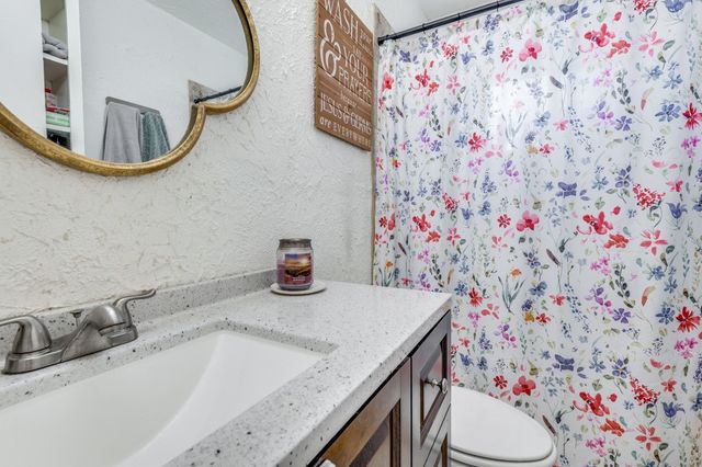 2206 Cloverdale Street, Arlington, TX 76010