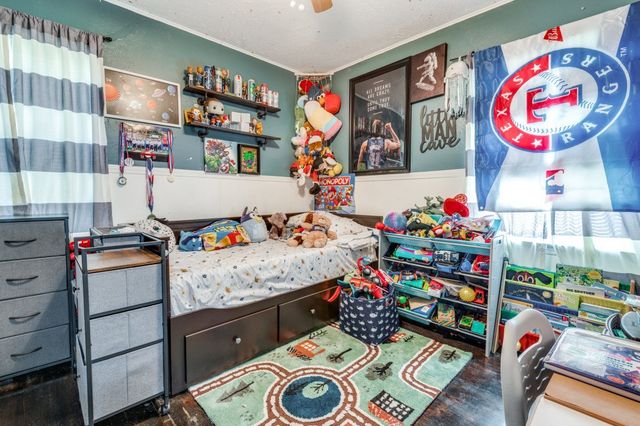 2206 Cloverdale Street, Arlington, TX 76010