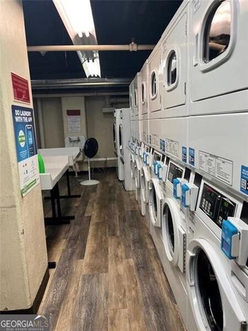 300 Peachtree Street NE 5M, Atlanta, GA 30308