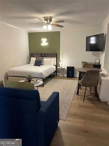 300 Peachtree Street NE 5M, Atlanta, GA 30308