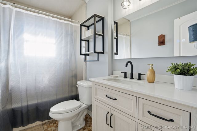 322 E Maple Street, Skiatook, OK 74070