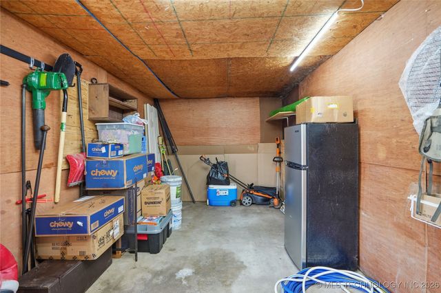 322 E Maple Street, Skiatook, OK 74070