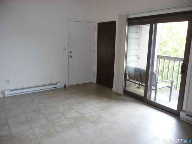 130 Coe Avenue 23, East Haven, CT 06512
