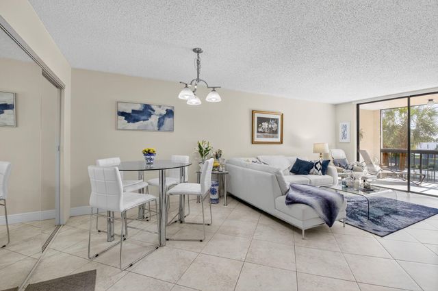 500 Egret Circle 8306, Delray Beach, FL 33444