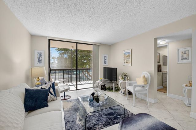 500 Egret Circle 8306, Delray Beach, FL 33444