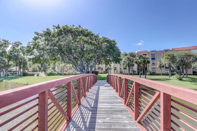 500 Egret Circle 8306, Delray Beach, FL 33444