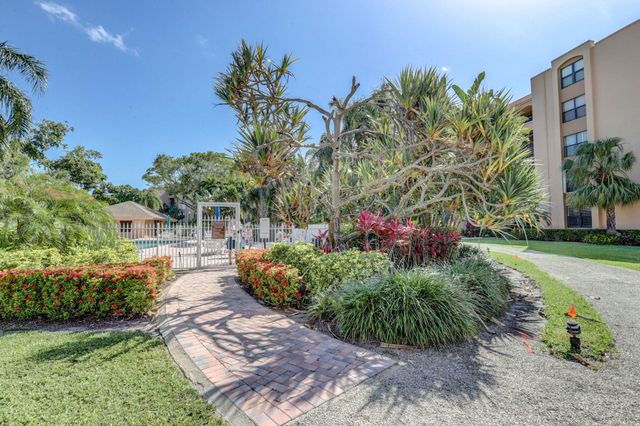 500 Egret Circle 8306, Delray Beach, FL 33444