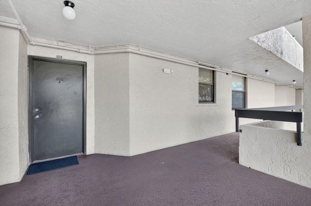 500 Egret Circle 8306, Delray Beach, FL 33444