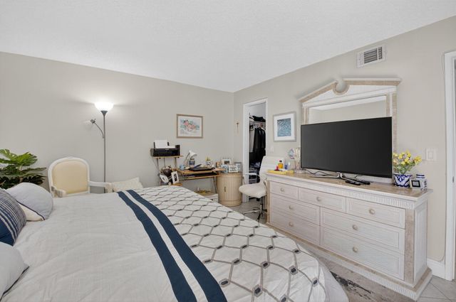 500 Egret Circle 8306, Delray Beach, FL 33444