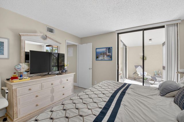 500 Egret Circle 8306, Delray Beach, FL 33444