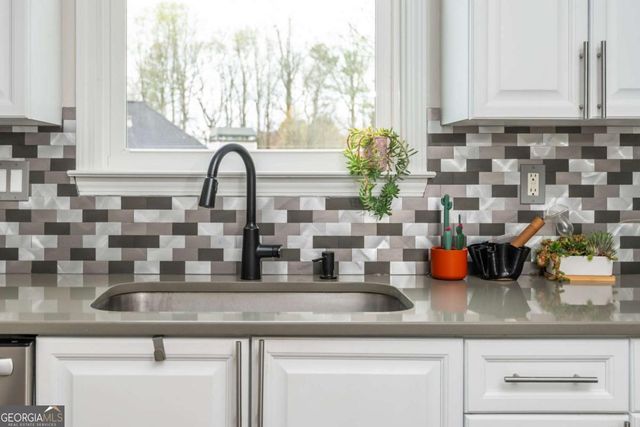 1331 Dayspring Trace, Lawrenceville, GA 30045