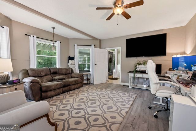 425 Greenleaf Drive, Lavonia, GA 30553