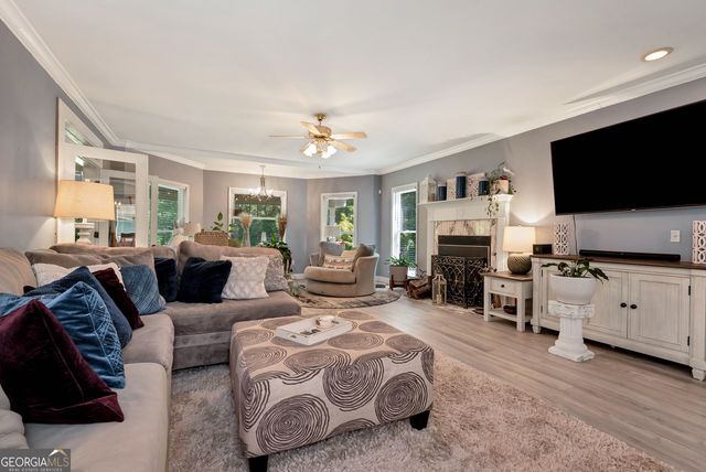 425 Greenleaf Drive, Lavonia, GA 30553