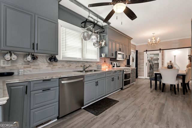 425 Greenleaf Drive, Lavonia, GA 30553