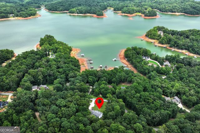 425 Greenleaf Drive, Lavonia, GA 30553