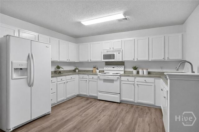 231 Tigers Paw Drive, Pooler, GA 31322