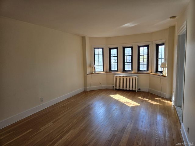 6 Davis Avenue A11, Rye, NY 10580