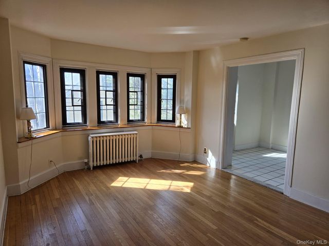6 Davis Avenue A11, Rye, NY 10580