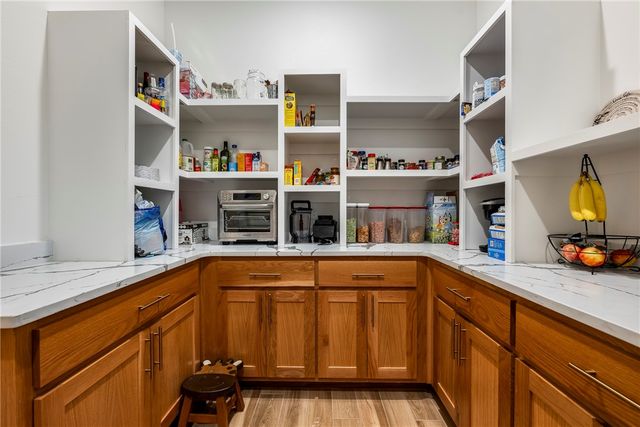 12412 Wildwood Drive, Rogers, AR 72756